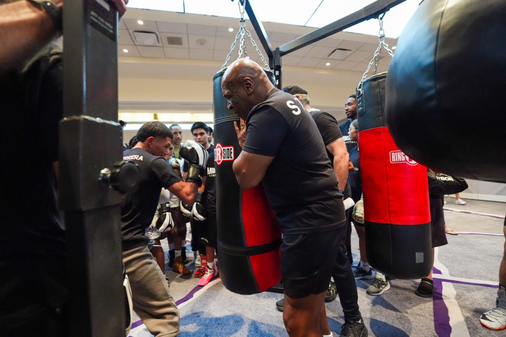mike-tyson-mike-tyson-invitational-open-workouts-fifty-frame-creatives