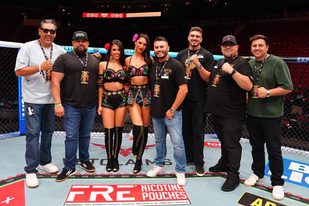 UFC-noche-2026-group-photo-ring-girls-fifty-frame-creatives